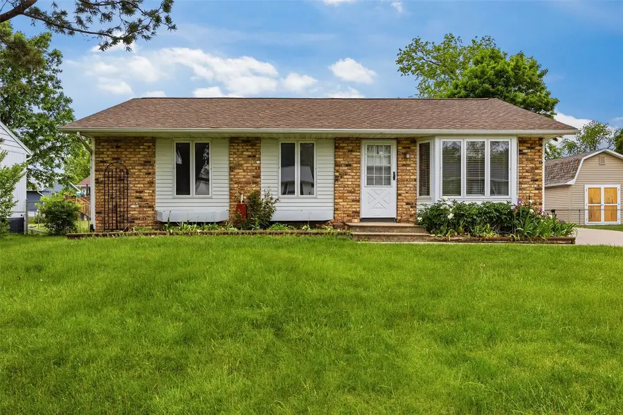 6715 Inwood Ln Ne, Cedar Rapids, IA 52402 - #2