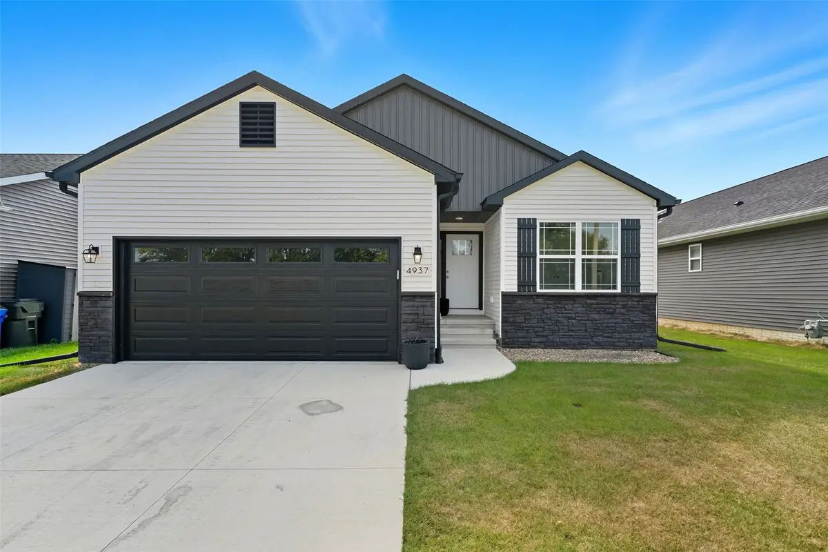 4937 Dostal Court Sw, Cedar Rapids, IA 52404 - #1