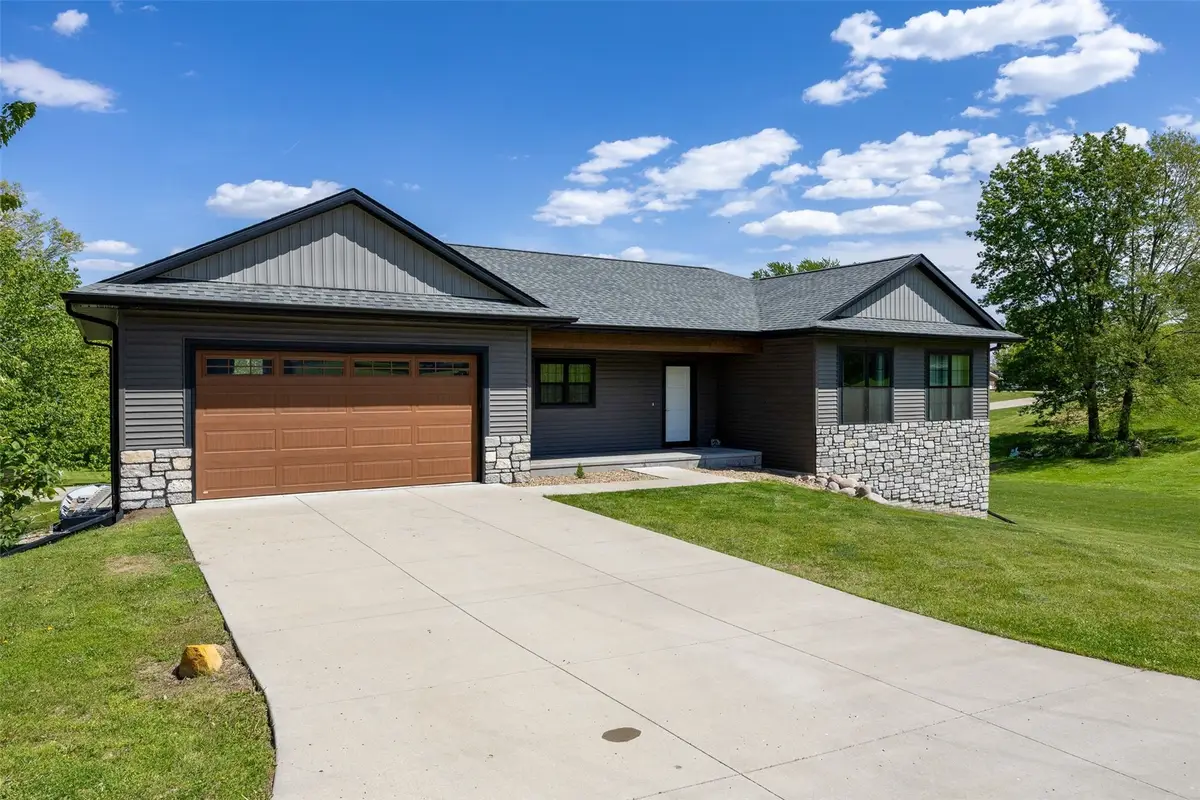 1730 Parkside Drive Ne, Solon, IA 52333 - #1