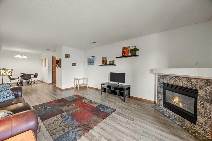 534 West Side Dr, Iowa City, IA 52246 - #3