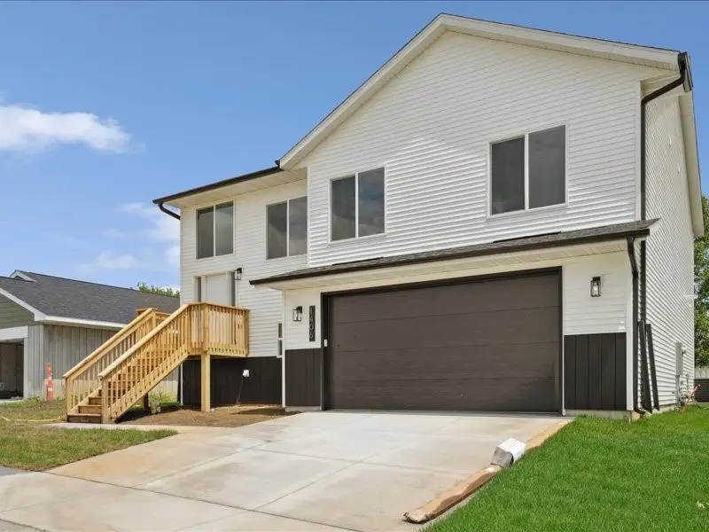 1420 Duncan Drive Lane, Muscatine, IA 52761 - #2