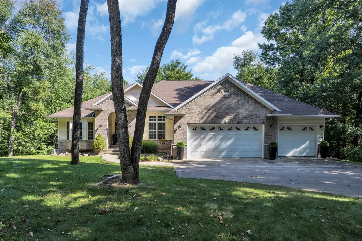 2722 NW Royal Oaks Dr, Swisher, IA 52338 - #1