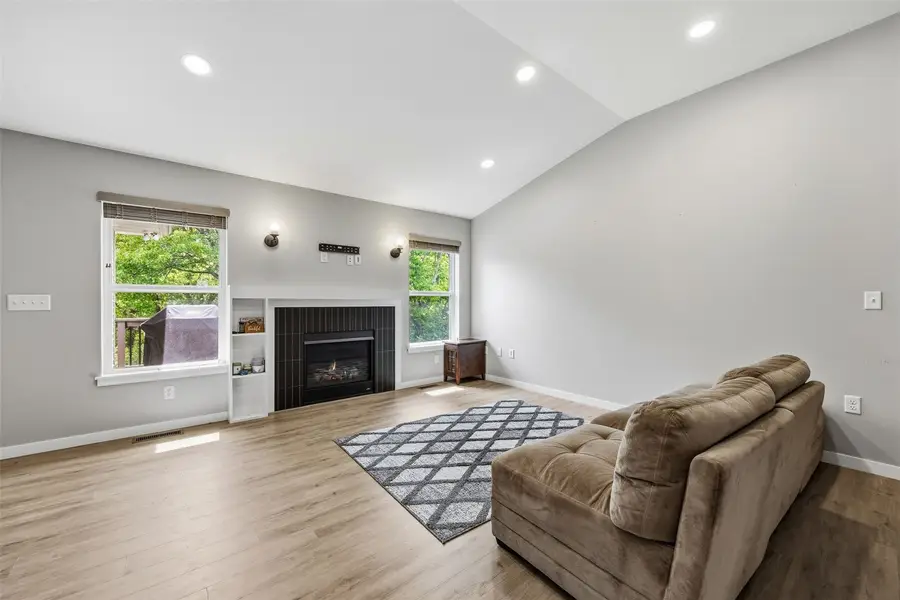 1041 Dubs Drive, Iowa City, IA 52246 - #3