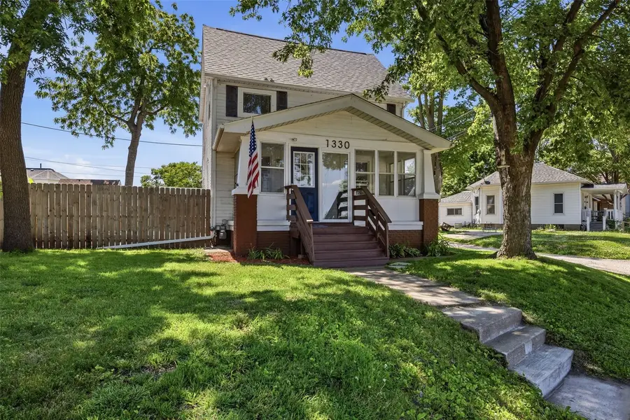 1330 C St Sw, Cedar Rapids, IA 52404 - #2