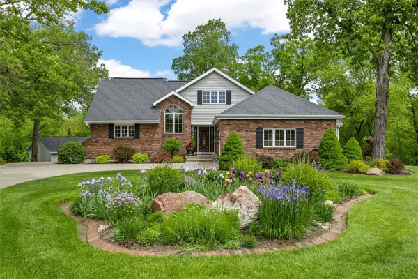 425 Northhaven Drive, Robins, IA 52328
