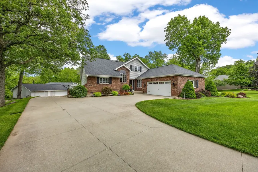 425 Northhaven Drive, Robins, IA 52328 - #3