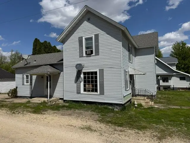 125 Jackson Street W, Winthrop, IA 50682 - #3