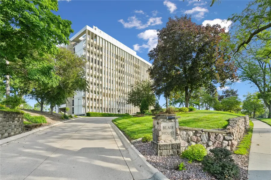 2222 1st Avenue Ne #503, Cedar Rapids, IA 52402 - #2