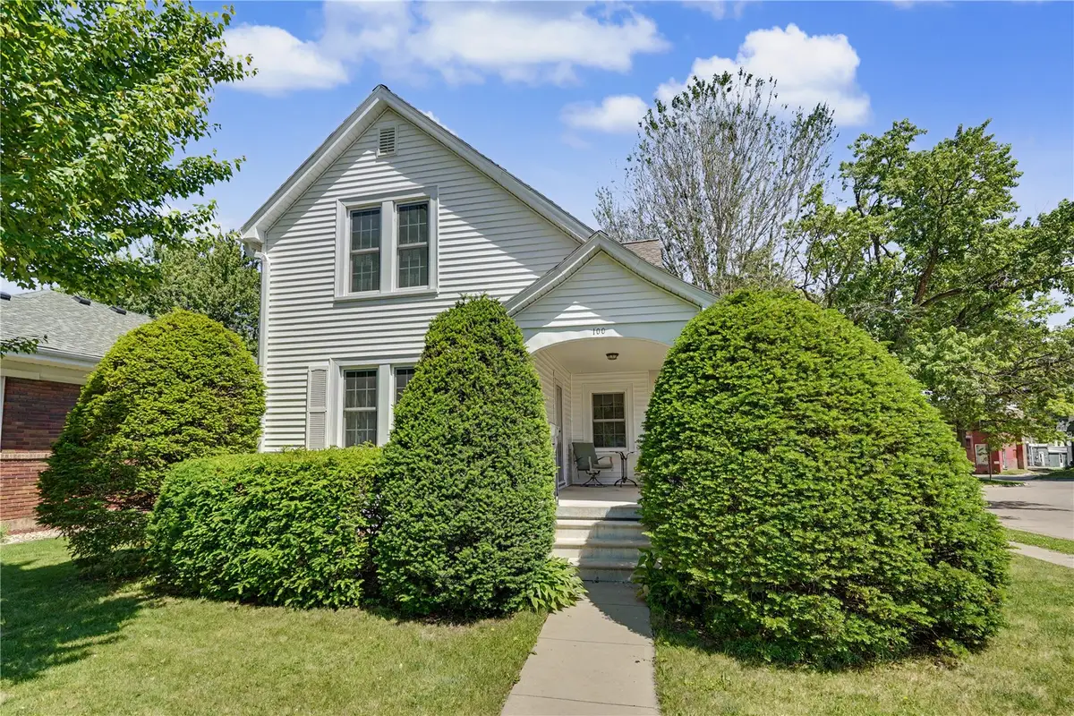 100 Home Park Boulevard, Waterloo, IA 50701 - #1