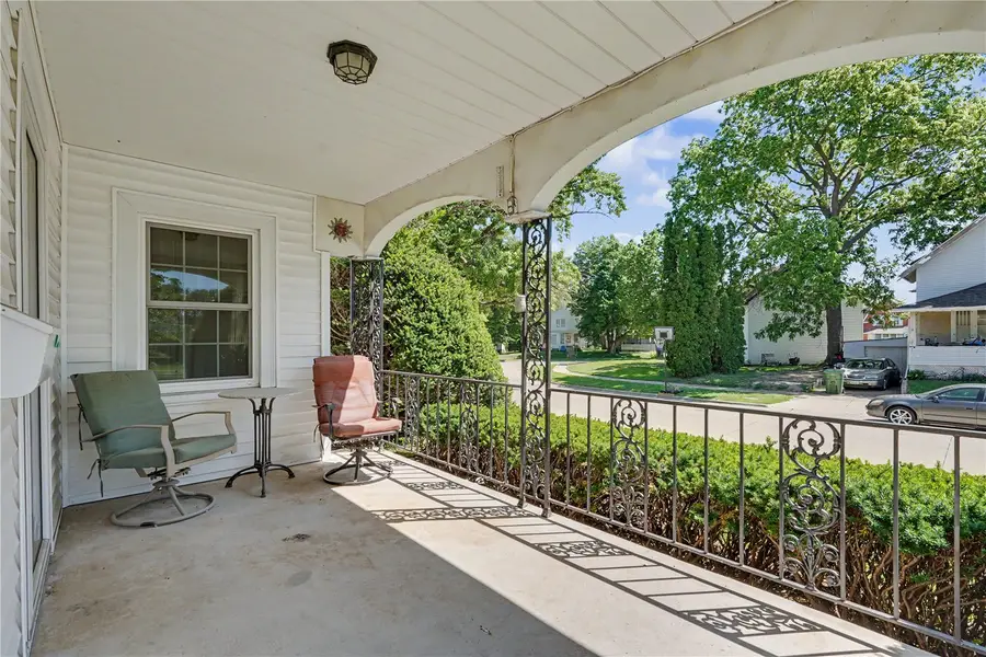 100 Home Park Boulevard, Waterloo, IA 50701 - #2