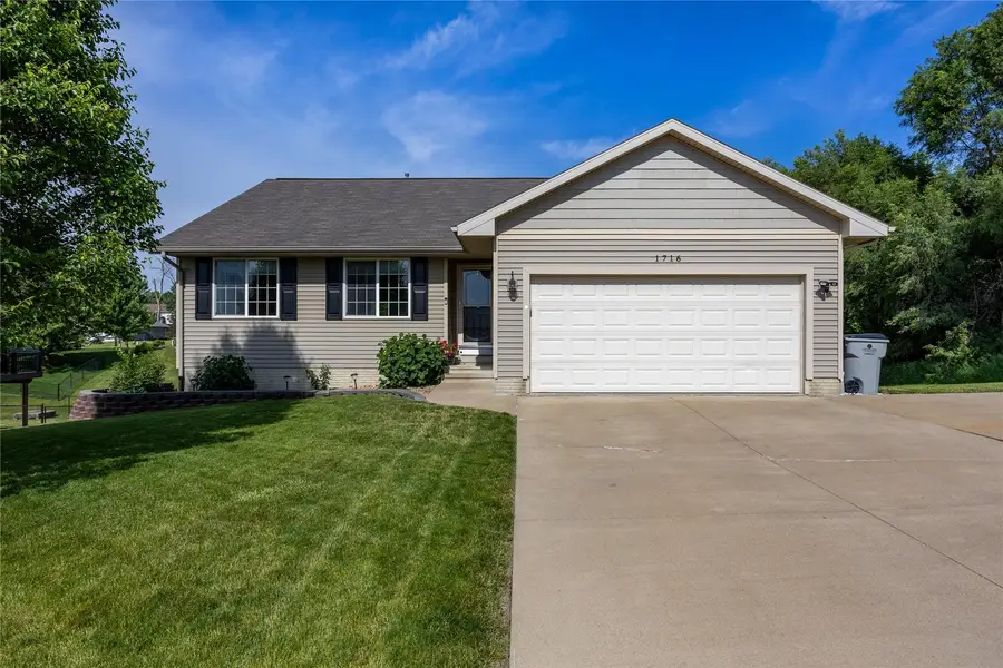 1716 23rd Street Sw, Cedar Rapids, IA 52404 - #3
