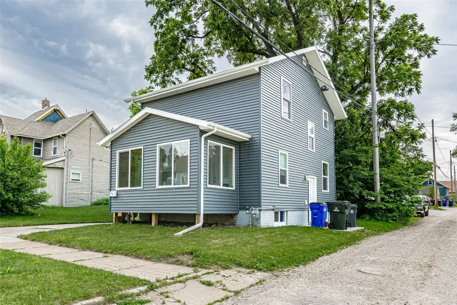 110 14th Street Nw, Cedar Rapids, IA 52405 - #3
