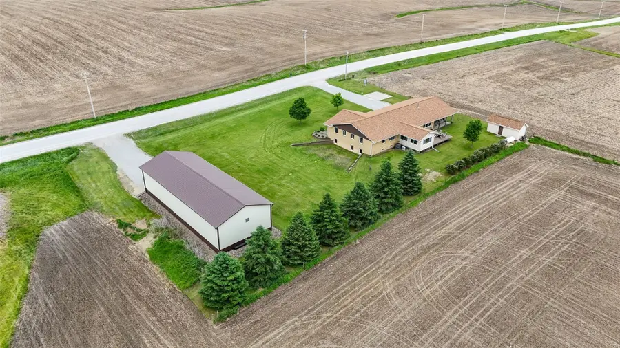 7249 Benton Linn Road, Cedar Rapids, IA 52404 - #3