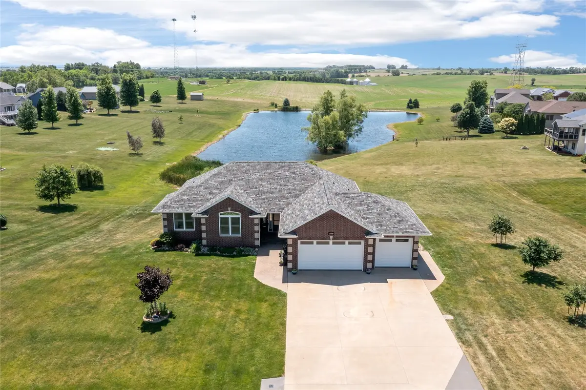 1490 Ridgeview Ave, West Liberty, IA 52776 - #1