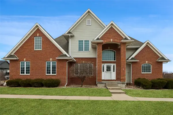 5415 Triple Crown Drive, Marion, IA 52302