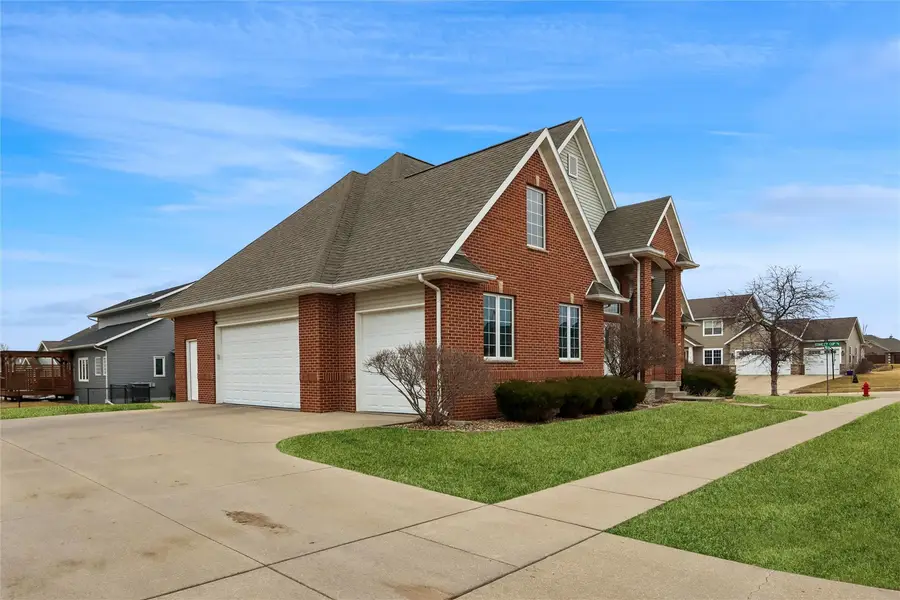 5415 Triple Crown Drive, Marion, IA 52302 - #2