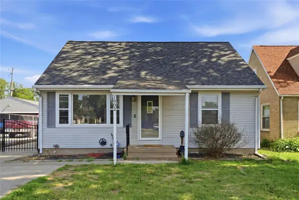 1902 Johnson Avenue Nw, Cedar Rapids, IA 52405