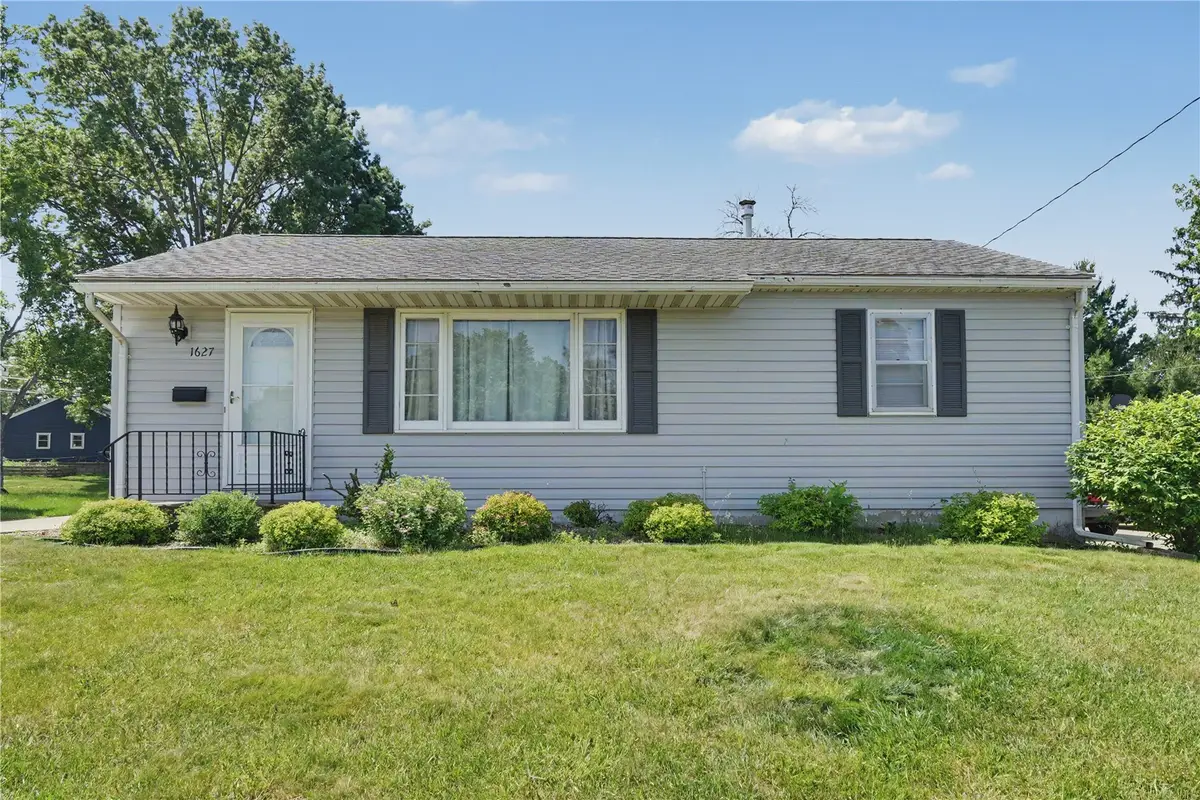 1627 Miami Drive Ne, Cedar Rapids, IA 52402 - #1