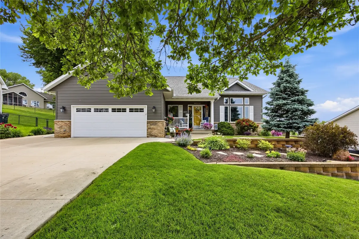 1403 Jackson Woods Court Nw, Cedar Rapids, IA 52405 - #1