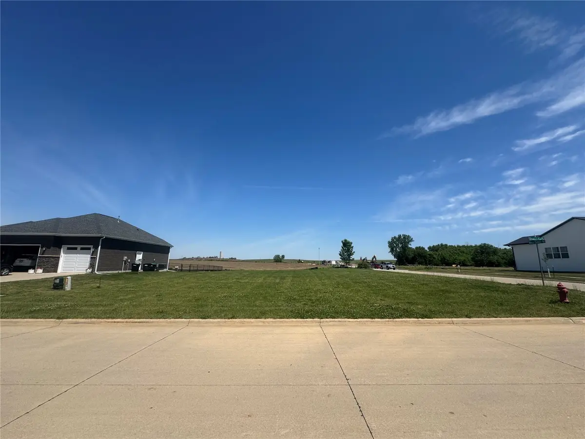 3370 Stanley Cup Dr, Marion, IA 52302 - #1