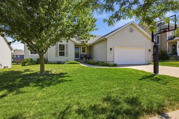 2113 Radcliffe Drive Sw, Cedar Rapids, IA 52404