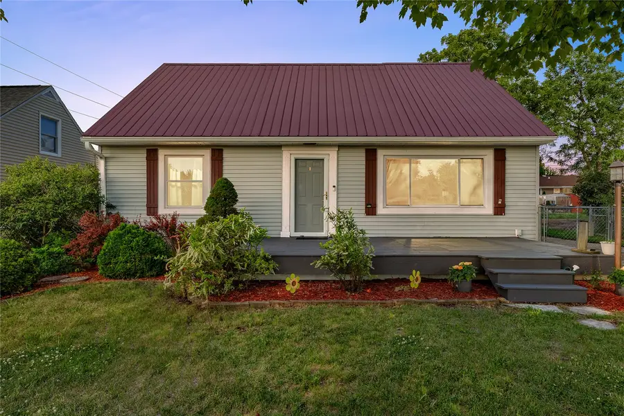 3114 Eastern Avenue Ne, Cedar Rapids, IA 52402 - #3