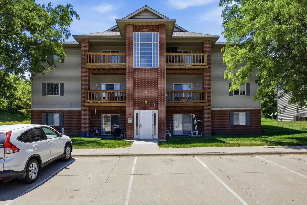 2272 Holiday Road #606, Coralville, IA 52241 - #1