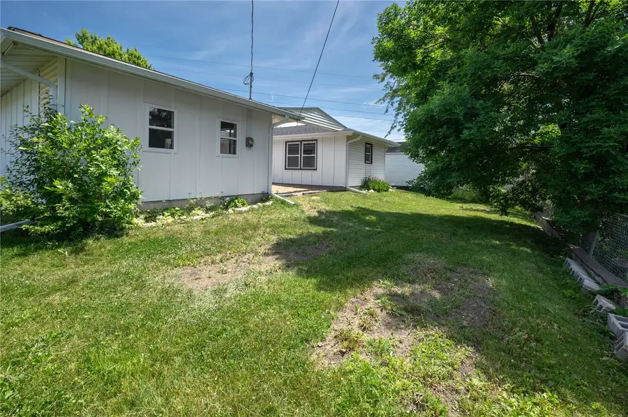 4975 Kesler Road Nw, Cedar Rapids, IA 52405 - #2