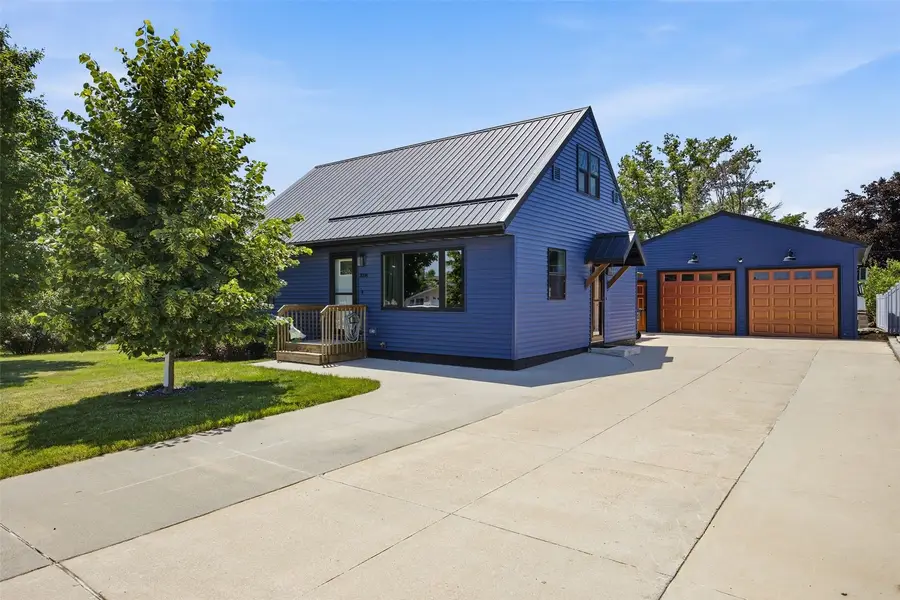 2038 26th Street Sw, Cedar Rapids, IA 52404 - #3