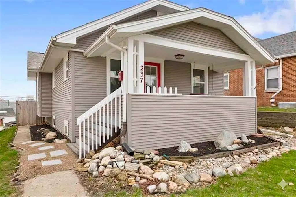 237 12th Street Nw, Cedar Rapids, IA 52405 - #1