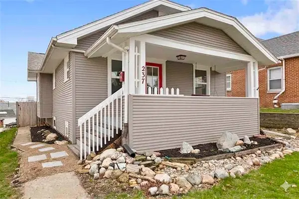 237 12th Street Nw, Cedar Rapids, IA 52405