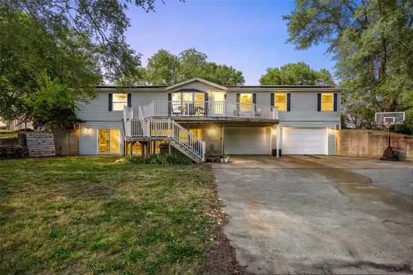 1650 W Forevergreen Road, North Liberty, IA 52317
