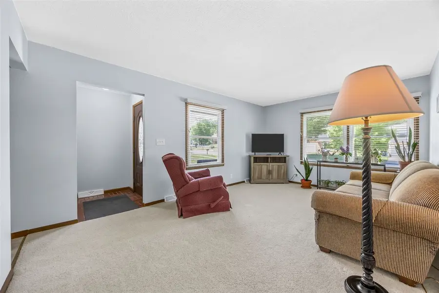 216 Windsor Drive Ne, Cedar Rapids, IA 52402 - #3