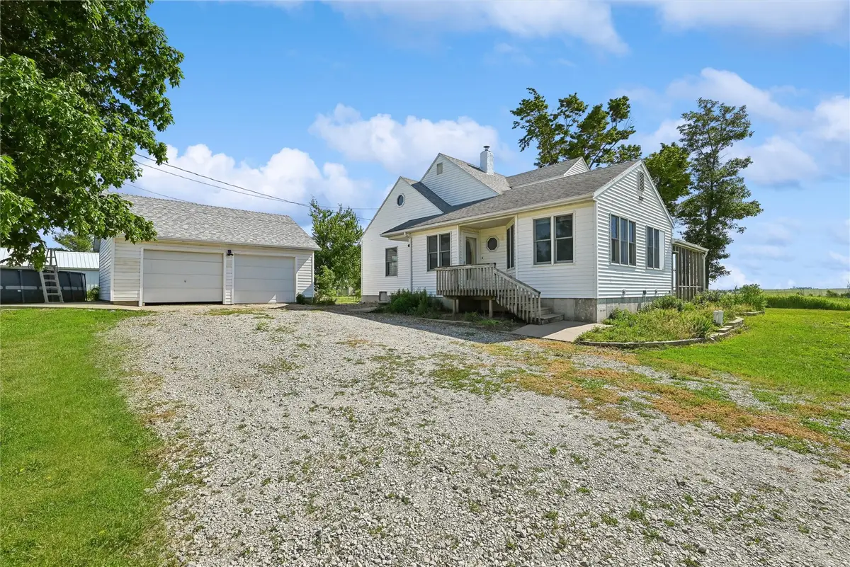 6719 25th Avenue, Van Horne, IA 52346 - #1