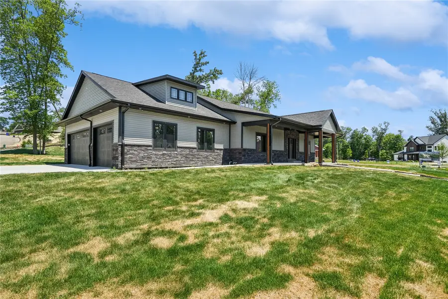 5630 Seminole Valley Trail Ne, Cedar Rapids, IA 52411 - #2