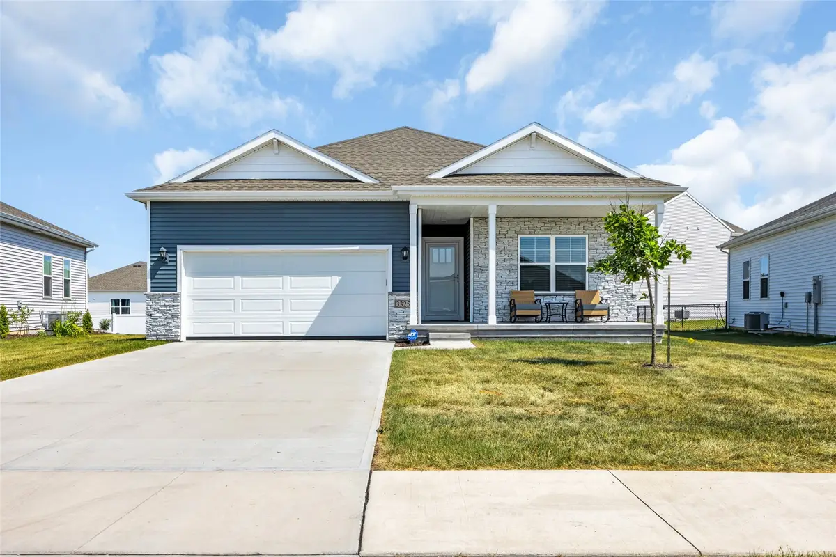 3325 Craven Drive, Coralville, IA 52241 - #1