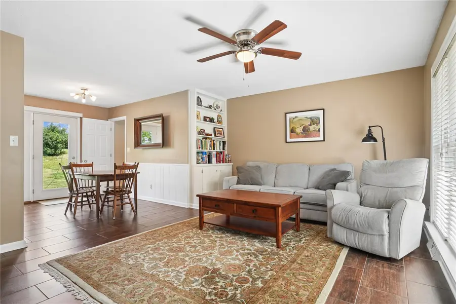 3618 Lynbrook Drive Ne, Cedar Rapids, IA 52402 - #3