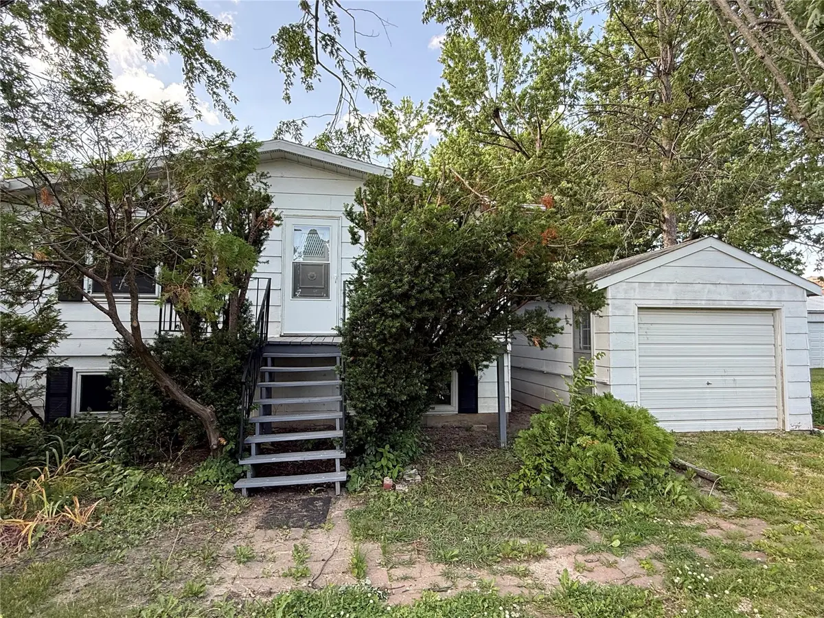 210 Kohl Street, Martelle, IA 52305 - #1