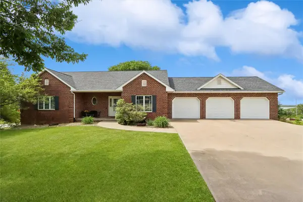 2765 Jeremy Court Nw, Swisher, IA 52338