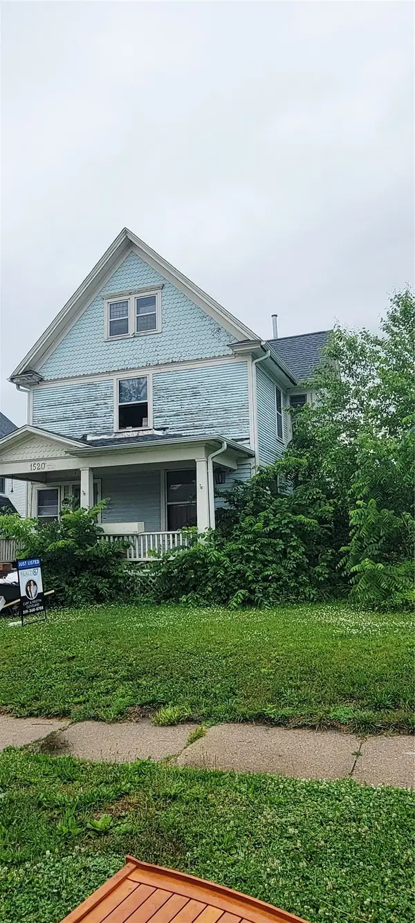1520 4th Ave, Cedar Rapids, IA 52403