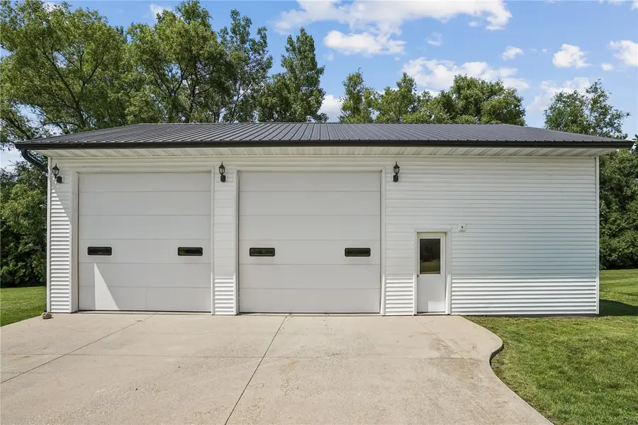 106 Richland Ave, Urbana, IA 52345 - #3
