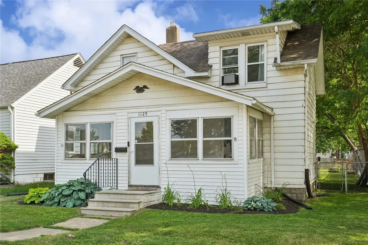 1129 16th Avenue Sw, Cedar Rapids, IA 52404 - #1