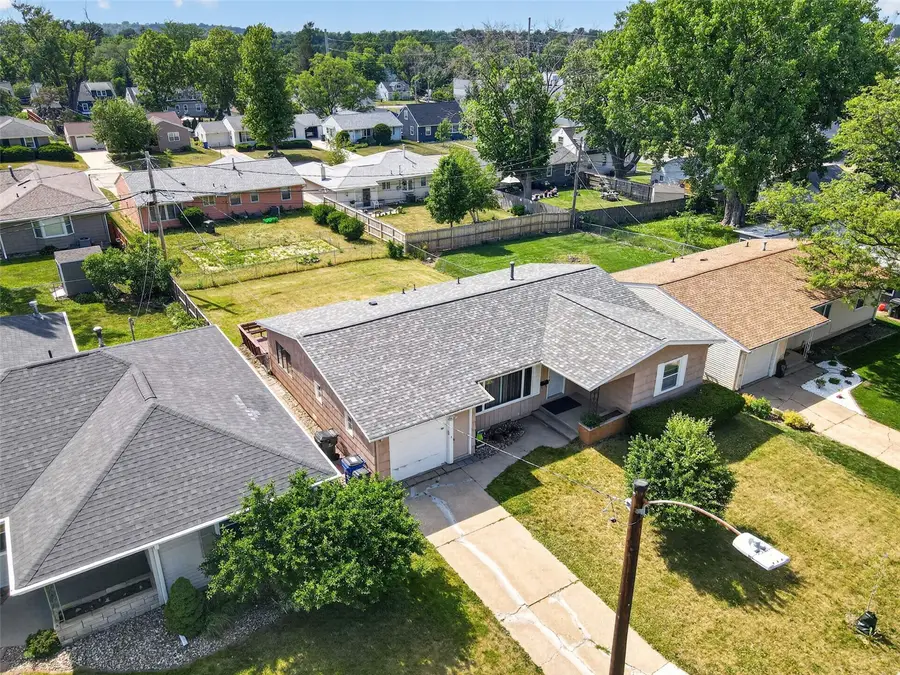 3105 Kenridge Drive Ne, Cedar Rapids, IA 52402 - #3