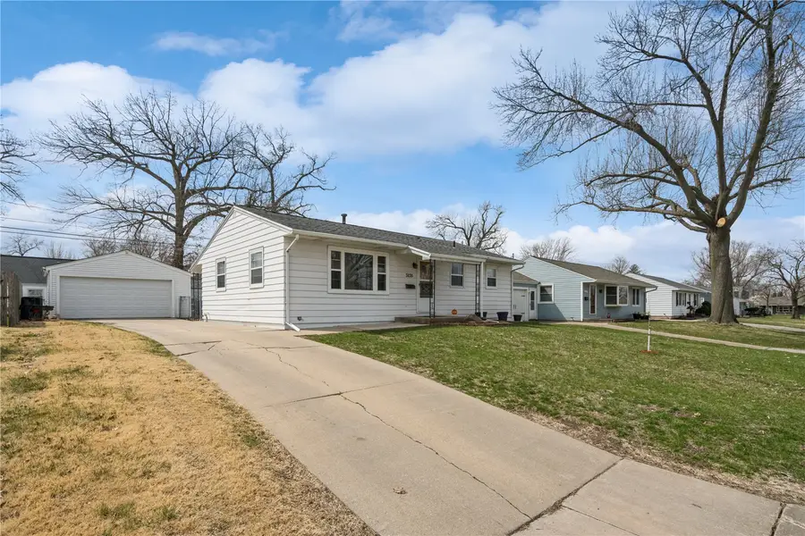 3235 Dairydale Court Se, Cedar Rapids, IA 52403 - #2