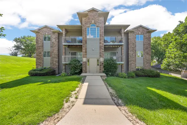 471 N 1st Avenue, Iowa City, IA 52245