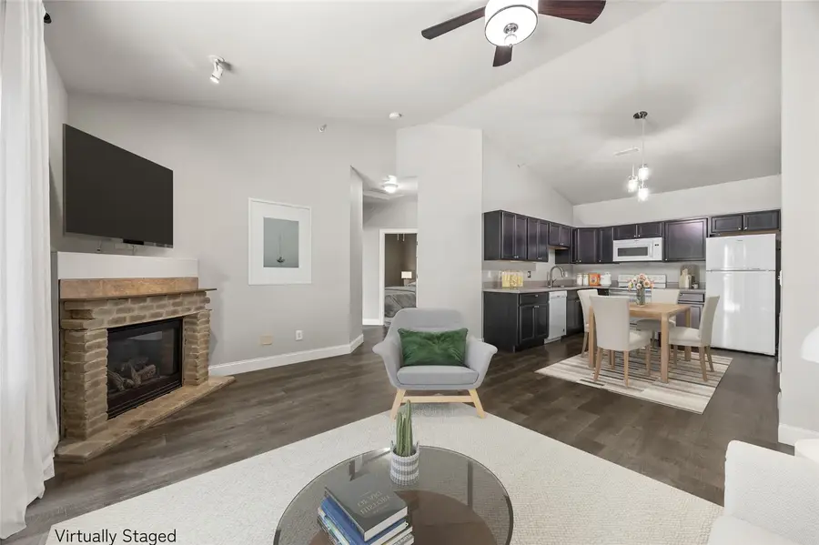 471 N 1st Avenue, Iowa City, IA 52245 - #2