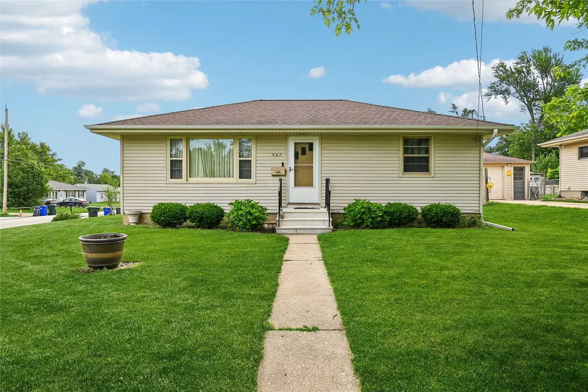 467 18th Street Nw, Cedar Rapids, IA 52405 - #1