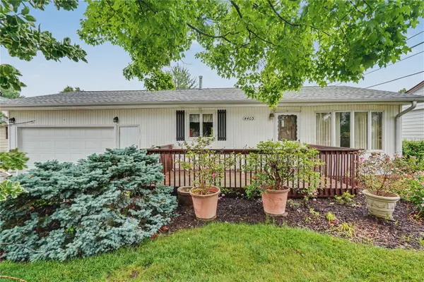4403 Lee Street Ne, Cedar Rapids, IA 52402