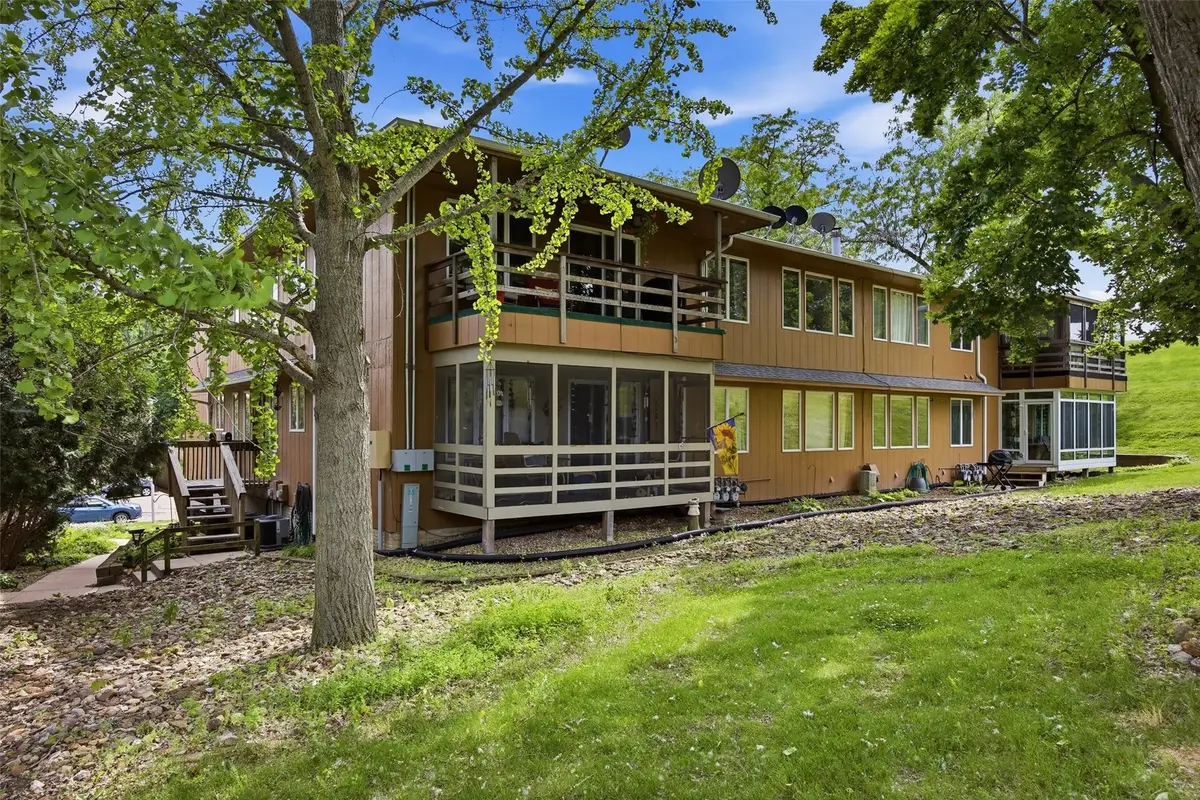 1726 Pikes Peak Ct Ne, Cedar Rapids, IA 52402 - #1