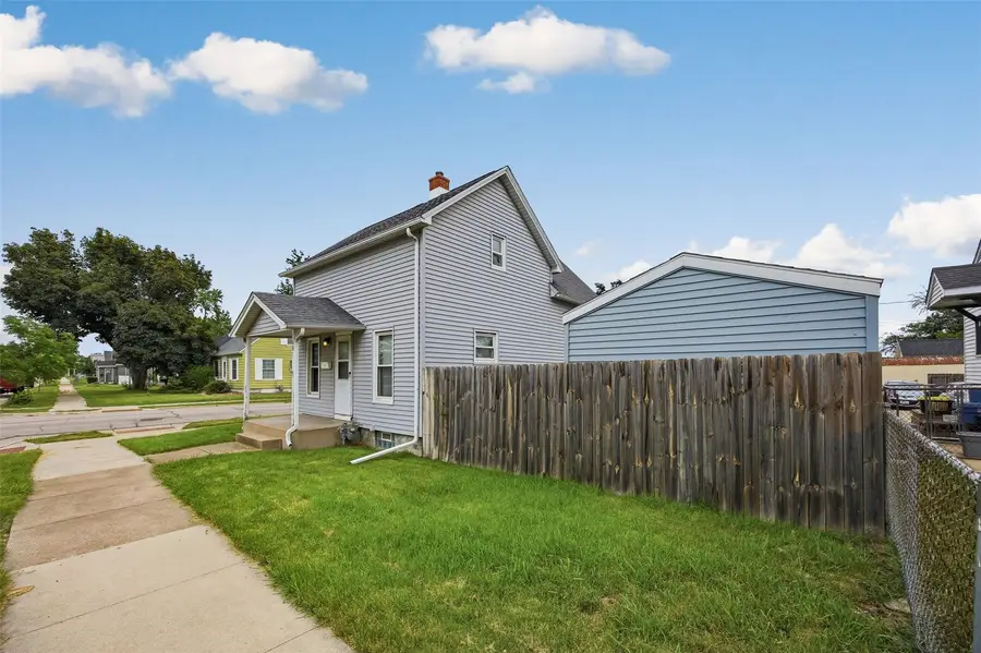 1601 N Street Sw, Cedar Rapids, IA 52404 - #3